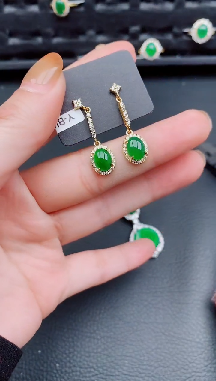 【闪购商品】翡翠耳饰银S925镶嵌天然a货翡翠560