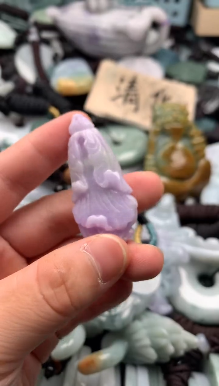 翡翠未镶嵌吊坠(不含链)1