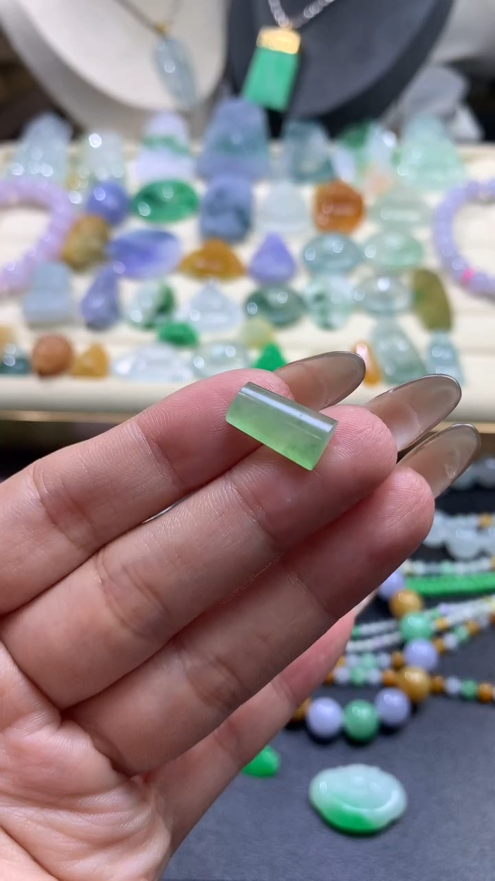 【闪购商品】定制翡翠未镶嵌翡翠
