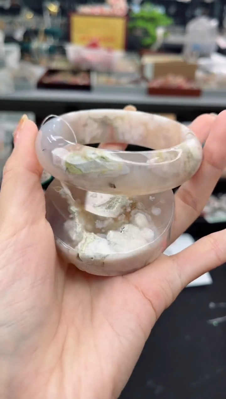 【闪购商品】石英质玉手镯未镶嵌59圈口（赠品镯心）3571334