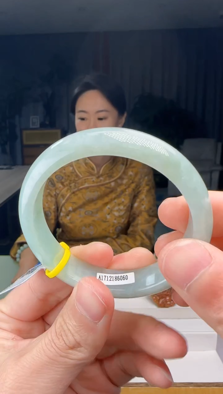 【闪购商品】翡翠手镯未镶嵌DY@@960Q3J14009