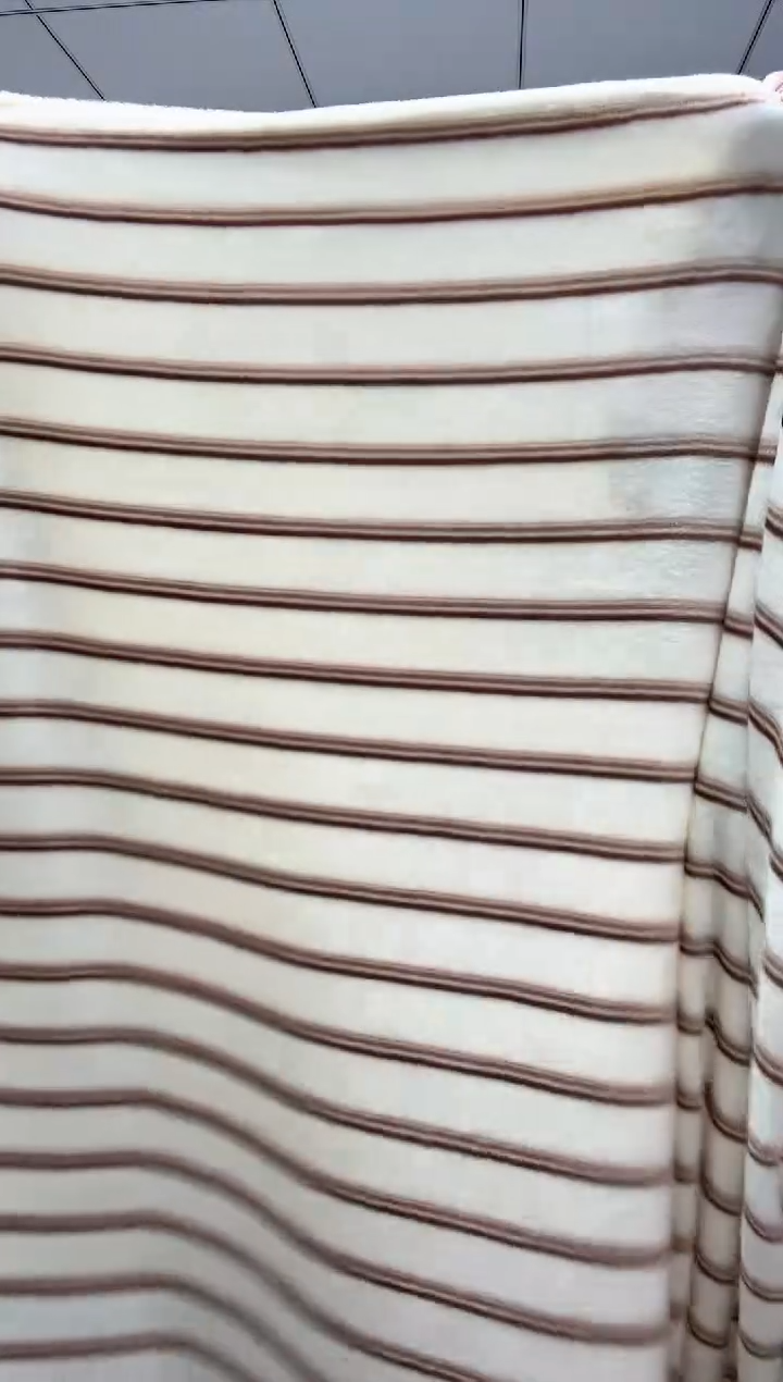 法兰绒2.5X1.6左右以主播所说为准