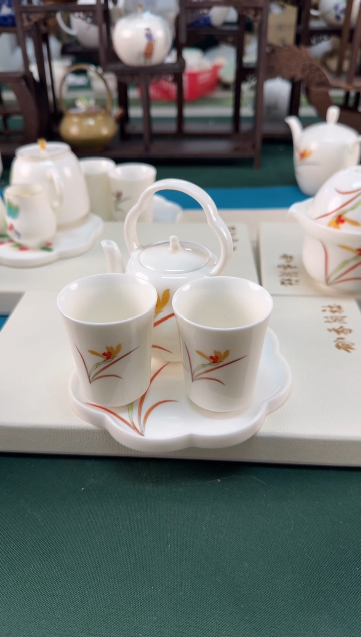 【闪购商品】瓷器 ······......