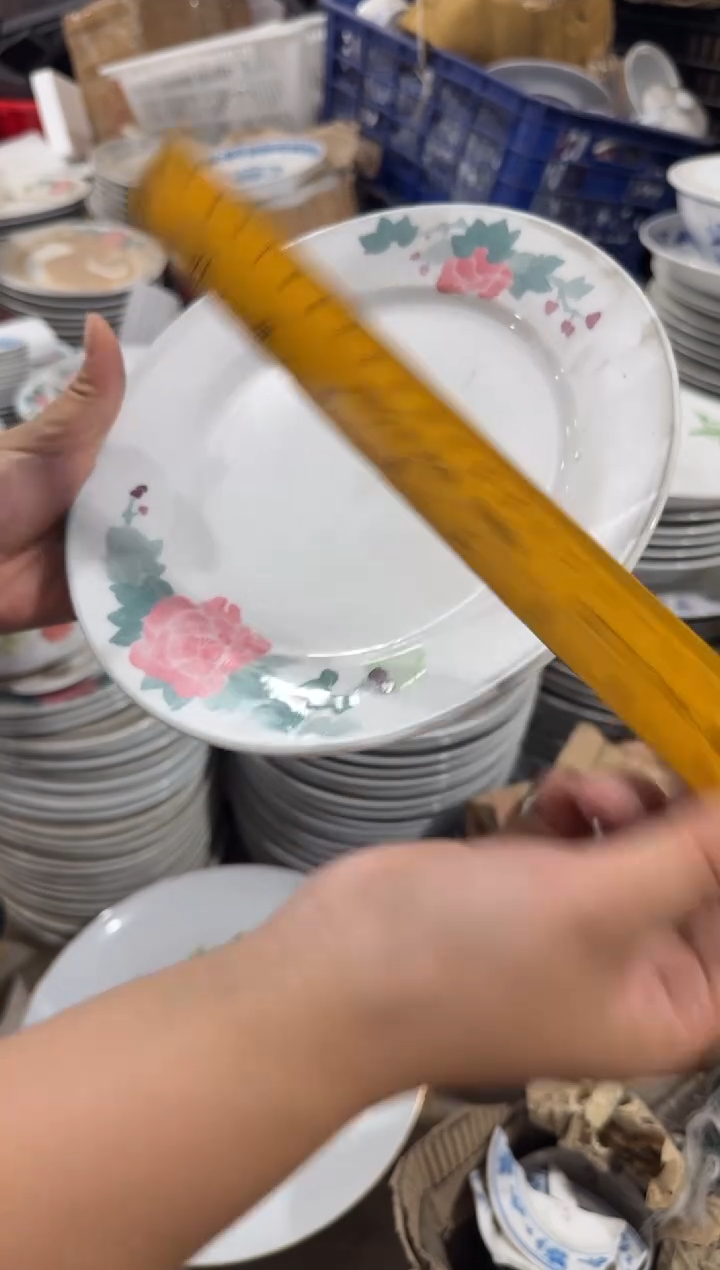 摆件手绘芙蓉花盘20厘米有瑕请慎拍