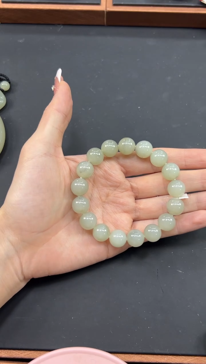 【闪购商品】和田玉手串未镶嵌若羌青花微色差卡12手串