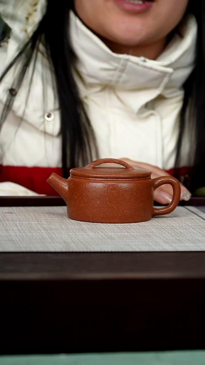 【闪购商品】宜兴原矿紫砂壶茶壶180C