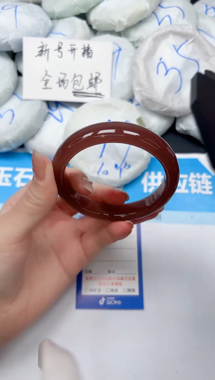 未镶嵌手镯石英质玉83/6061