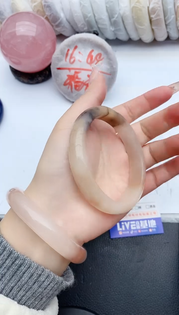 【闪购商品】石英质玉手镯未镶嵌340+62.5