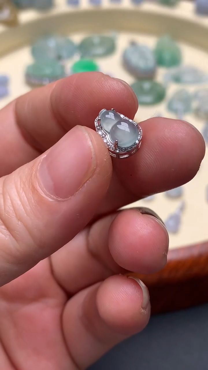 【闪购商品】翡翠颈饰银S925镶嵌翡翠镶嵌葫芦