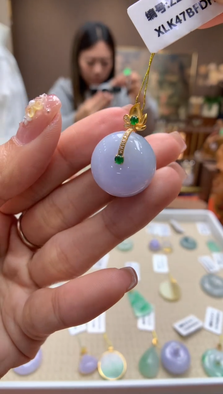 【闪购商品】翡翠颈饰18K金镶嵌平安扣