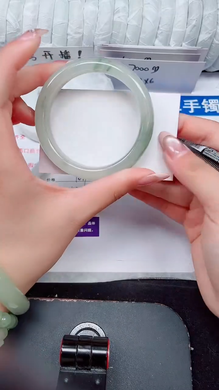 未镶嵌手镯石英质玉160-55/56