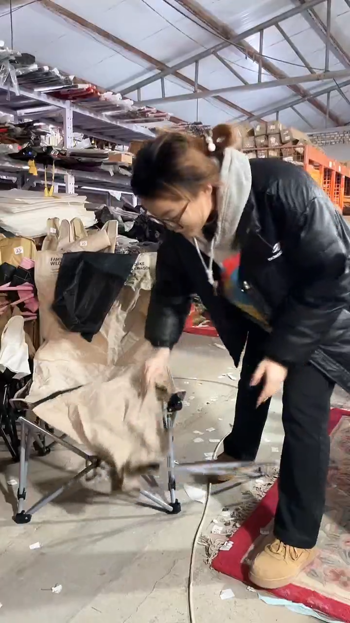 铁瑕疵不售后椅子       32