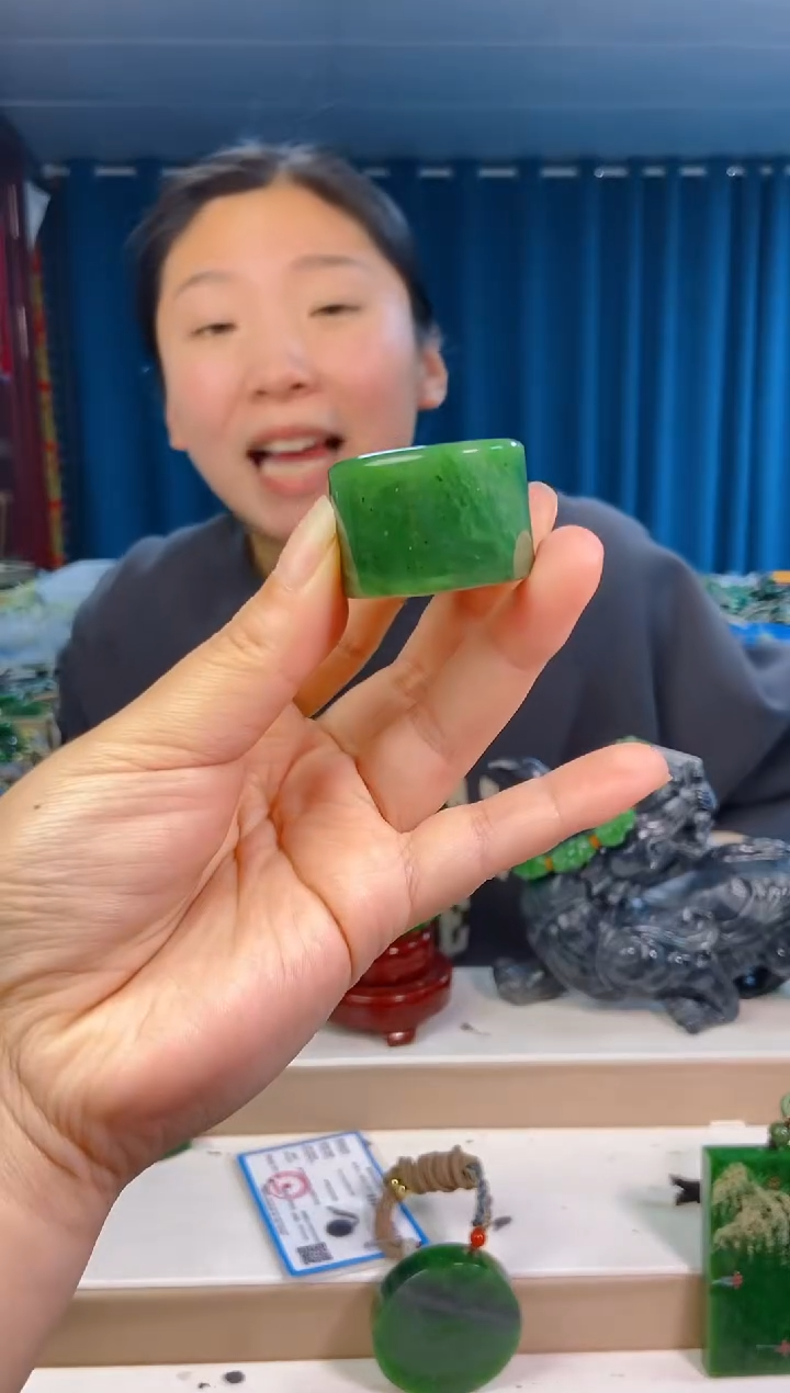 【闪购商品】和田玉挂件未镶嵌1