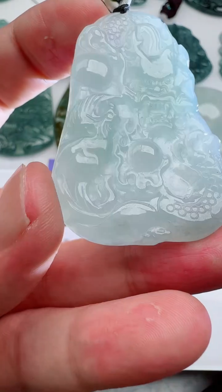 【闪购商品】翡翠颈饰未镶嵌1111111111