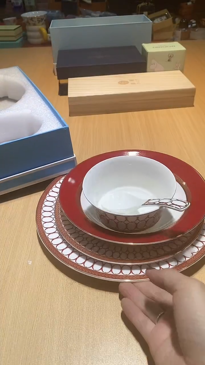 【闪购商品】瓷片锅碗瓢盆一件不剩