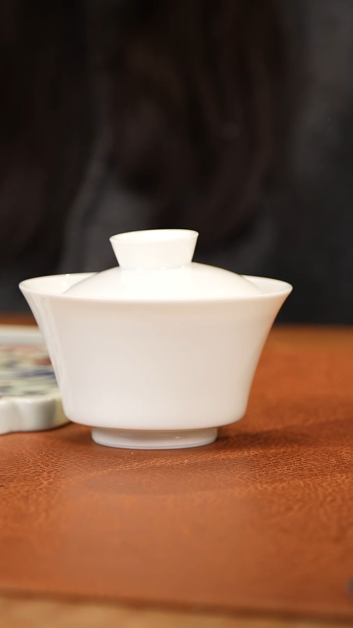 【闪购商品】杯 景德镇高白泥白胎马蹄盖碗