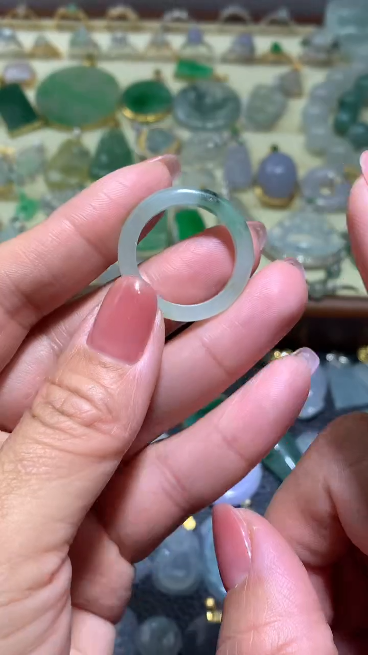【闪购商品】翡翠颈饰未镶嵌085翡翠吊坠