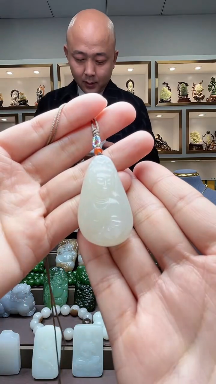 【闪购商品】和田玉颈饰未镶嵌苏