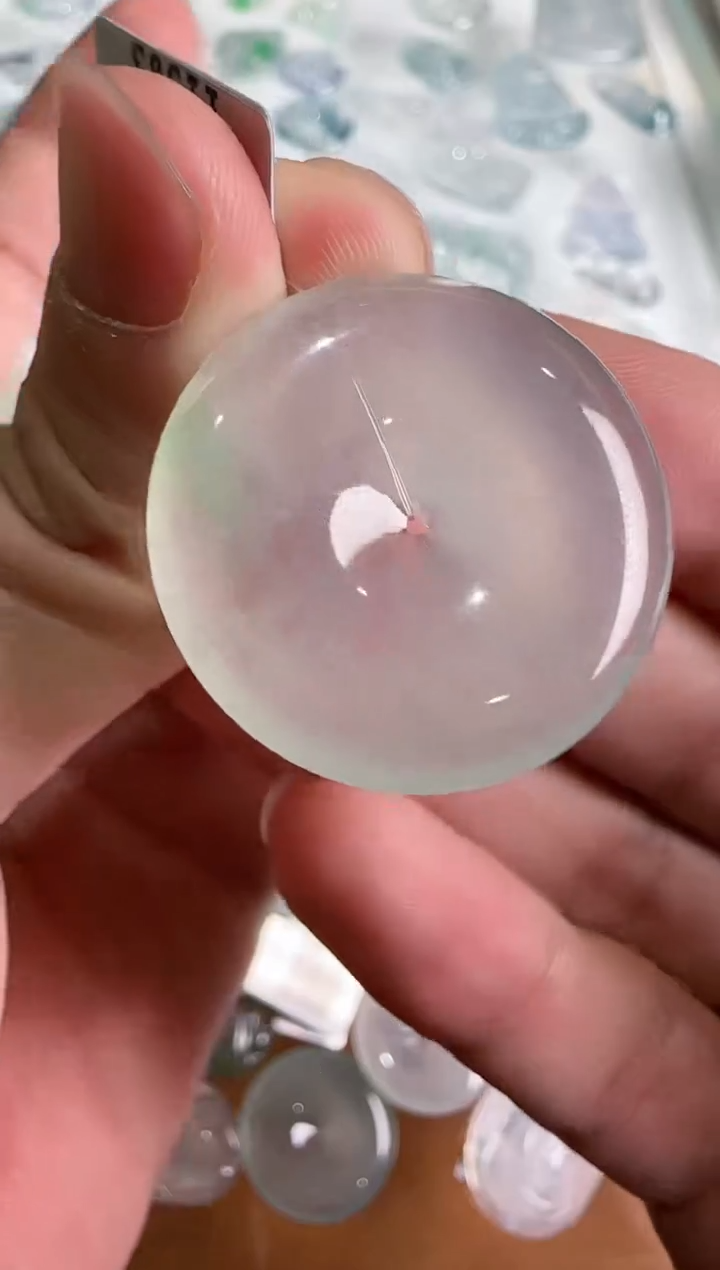 【闪购商品】翡翠吊坠(不含链)未镶嵌··