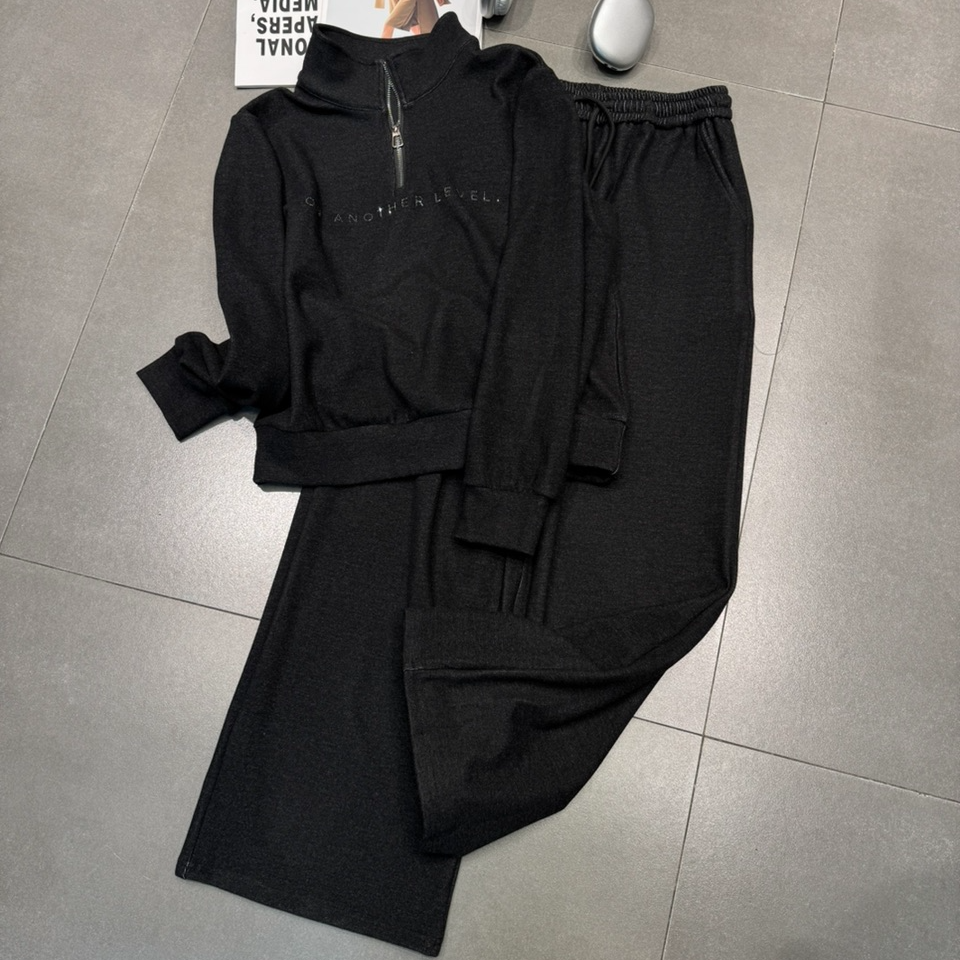 UN女装 休闲风通勤风时尚套装