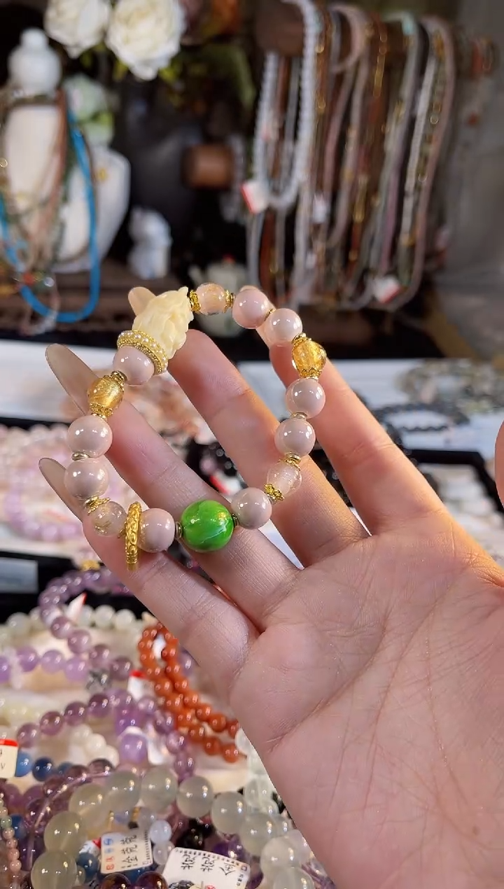 【闪购商品】水晶手链未镶嵌多样性发货其一