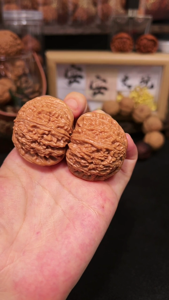 文玩核桃把件开播福利球白42mm