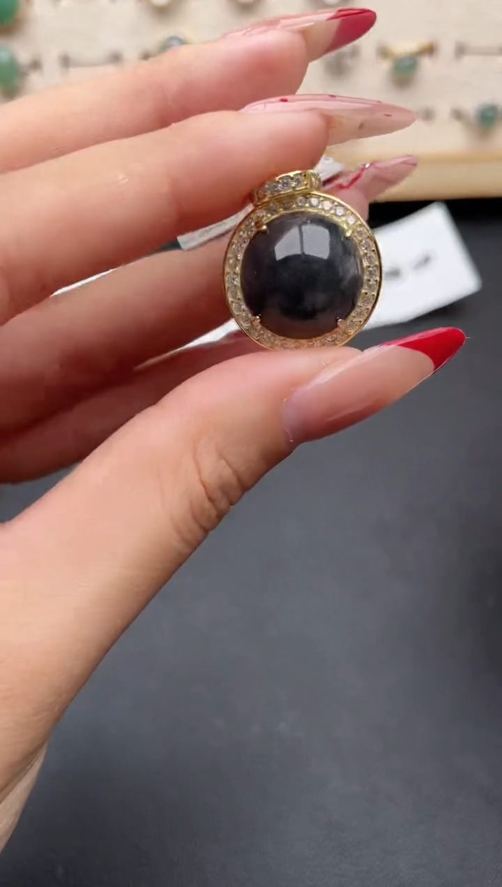 【闪购商品】翡翠吊坠(赠链)银S925镶嵌一物一证一礼盒