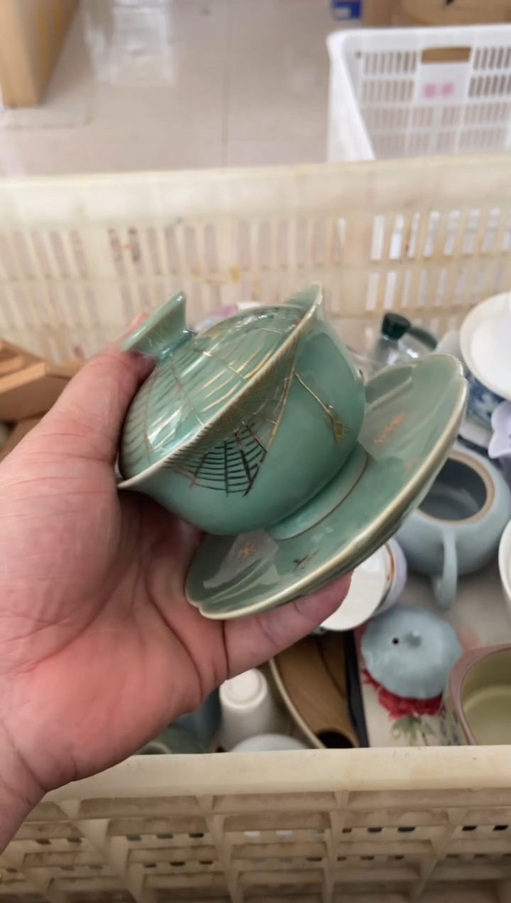 杯无运费险有瑕疵的摄影的产品有使用过的痕迹有点脏介意勿拍杯