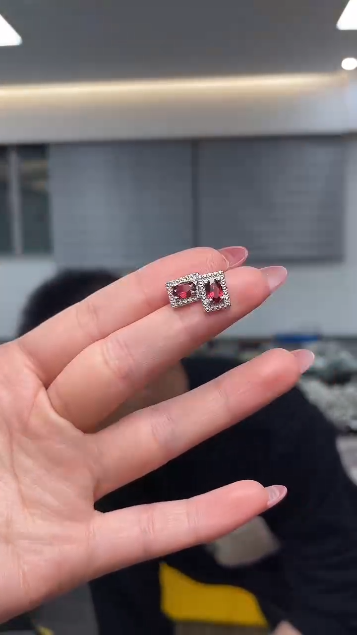 银S925镶嵌·石榴石（多样性发一件）