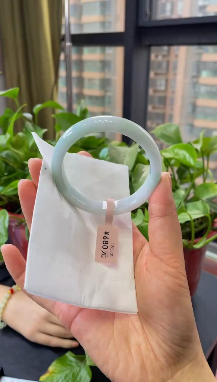 【闪购商品】翡翠手镯未镶嵌手镯14