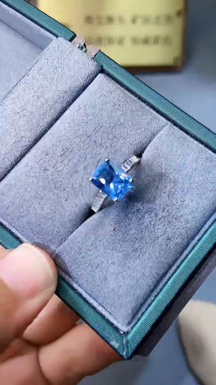 【闪购商品】海蓝宝石戒指银S925镶嵌35