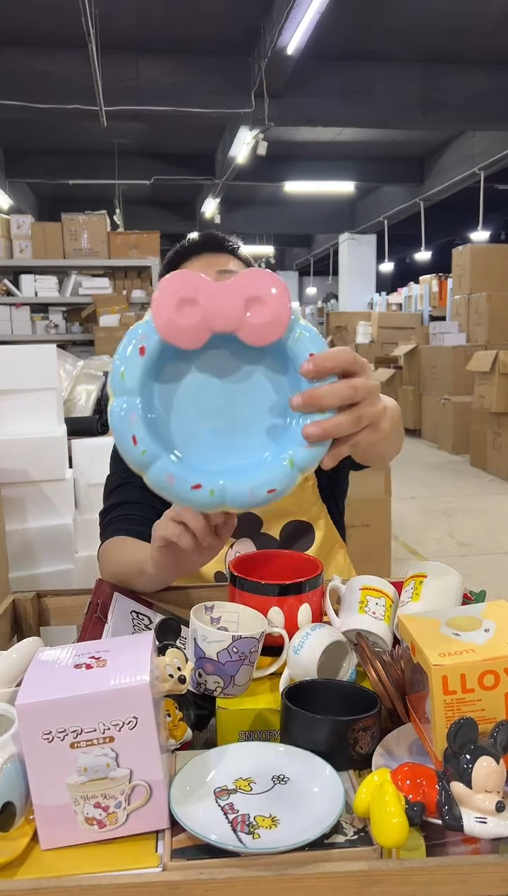 瓷片甜甜圈猫碗  