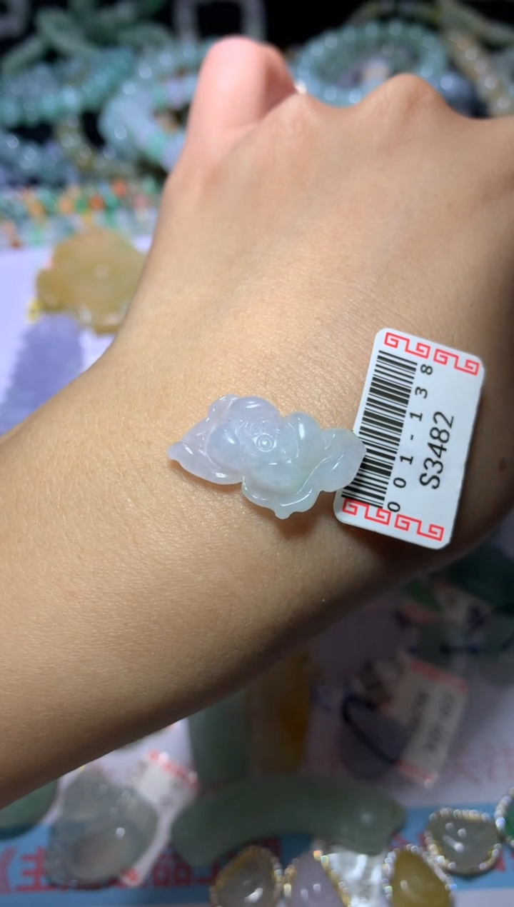 【闪购商品】翡翠挂件未镶嵌CXX011985