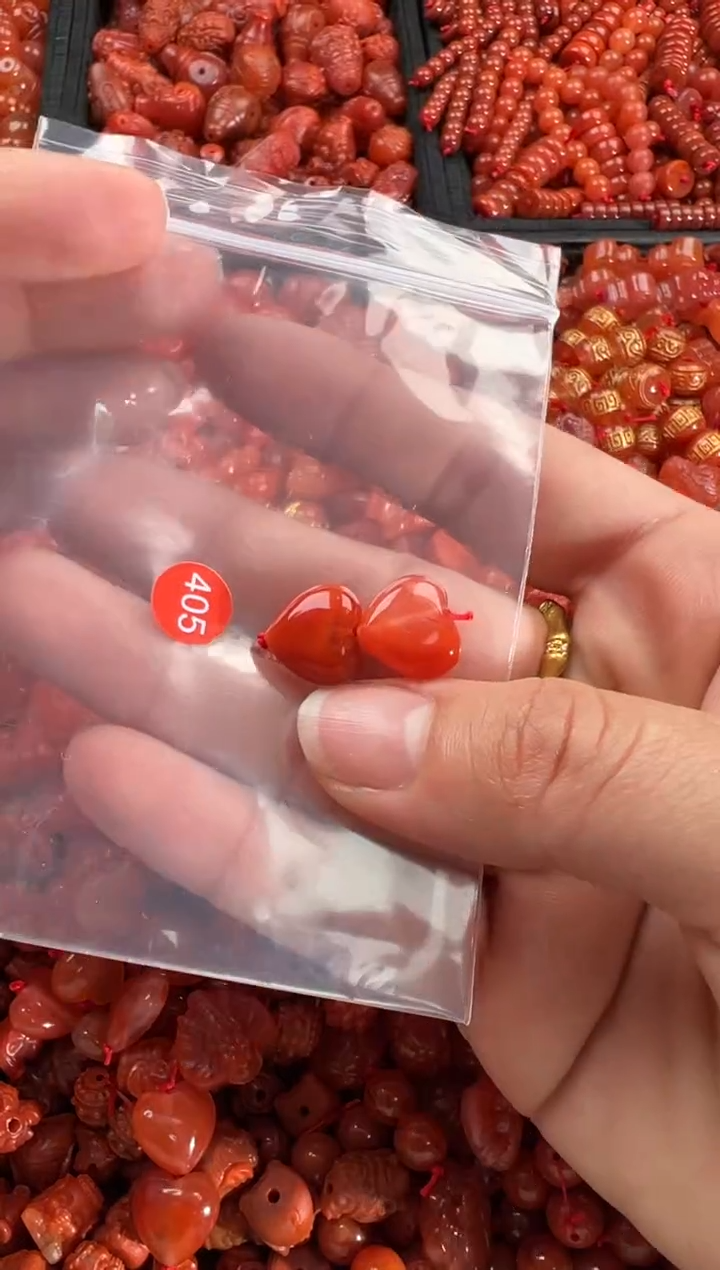 【闪购商品】南红玛瑙颈饰未镶嵌1