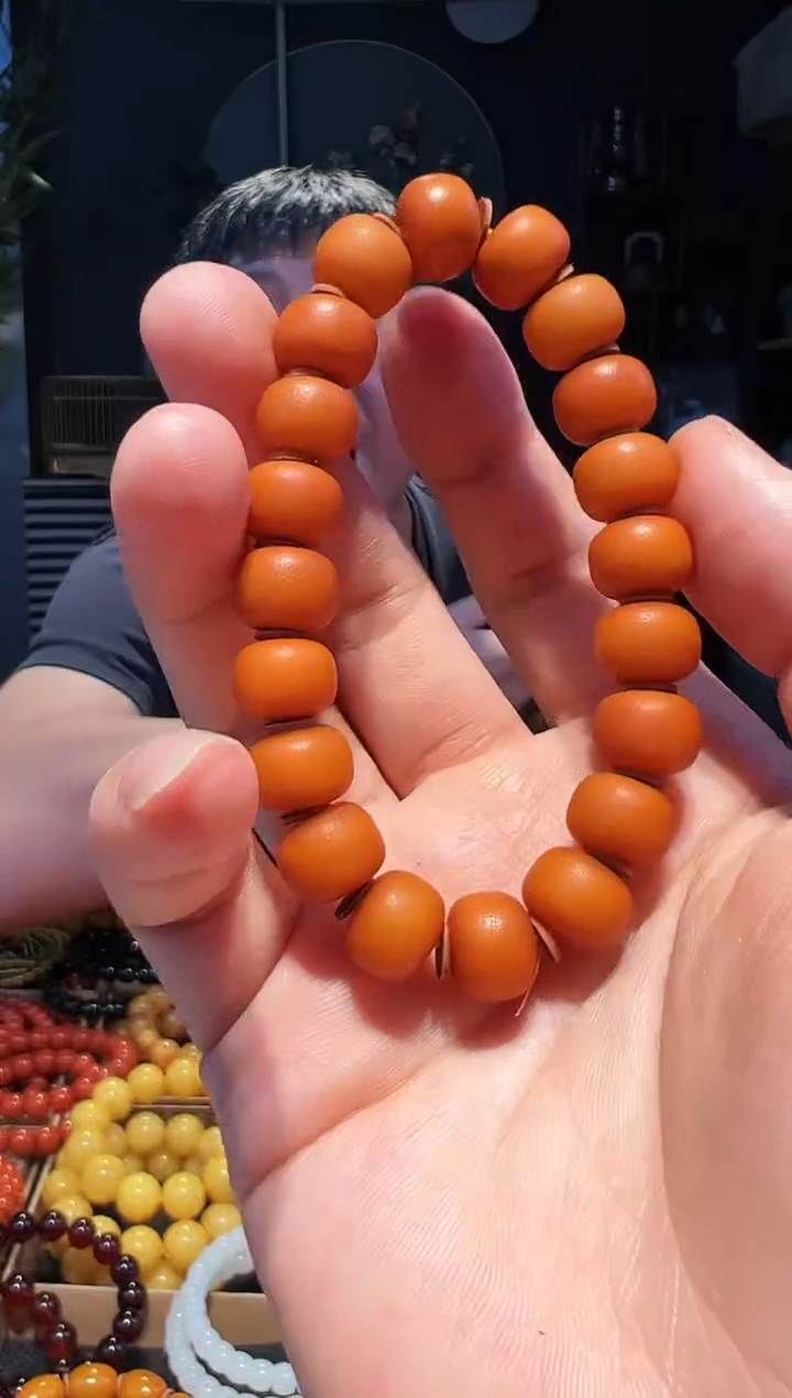 未镶嵌蜜蜡手链12左右单圈