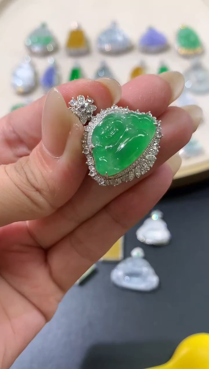 吊坠(不含链)18K金镶嵌翡翠W06|15800