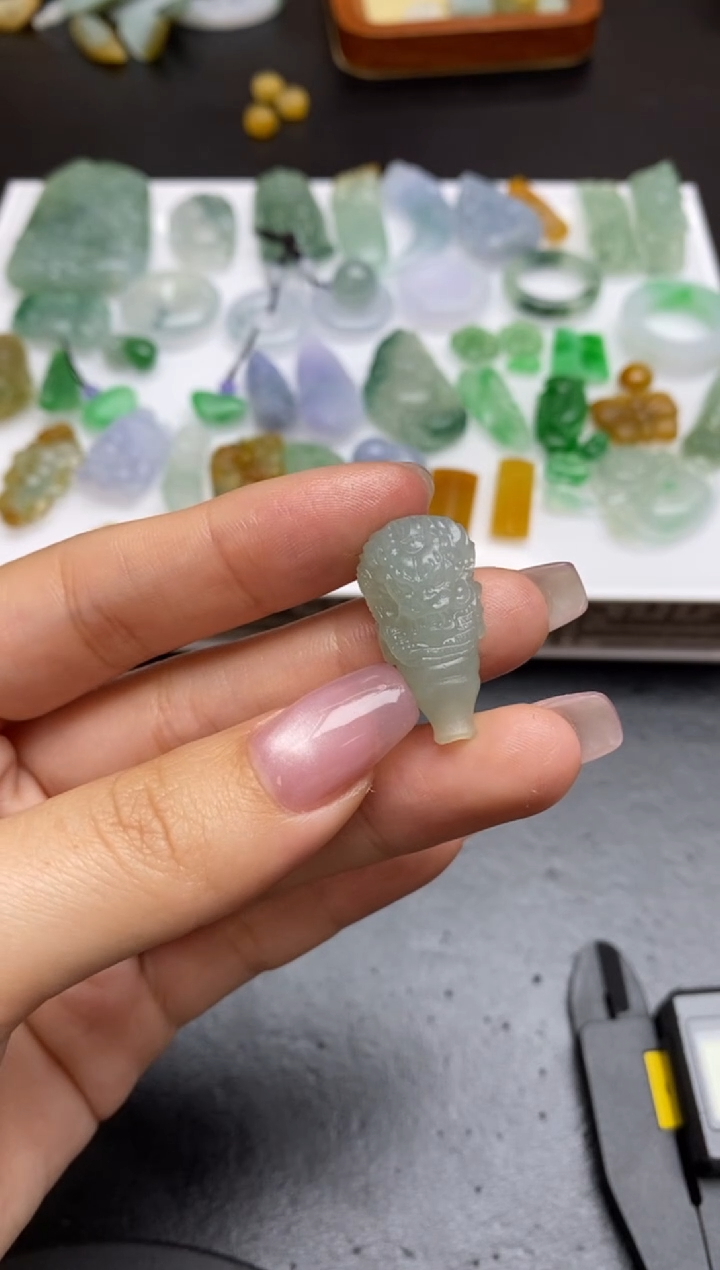 【闪购商品】定制翡翠未镶嵌翡翠毛货~