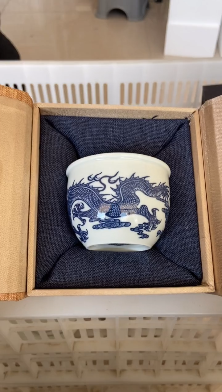 杯无运费险有瑕疵的摄影的产品有使用过的痕迹有点脏介意勿拍杯
