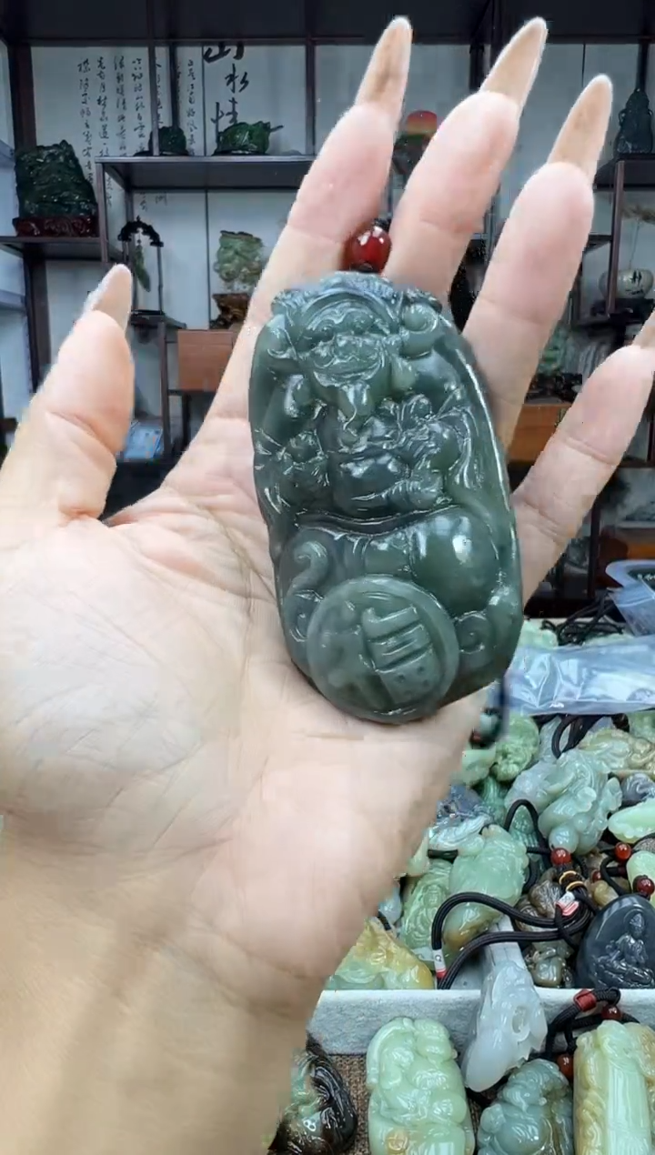 未镶嵌和田玉把件1