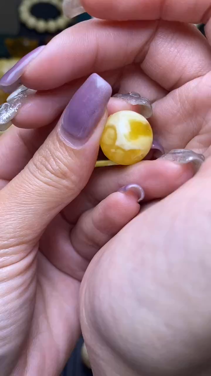 【闪购商品】琥珀裸石未镶嵌葵. 91