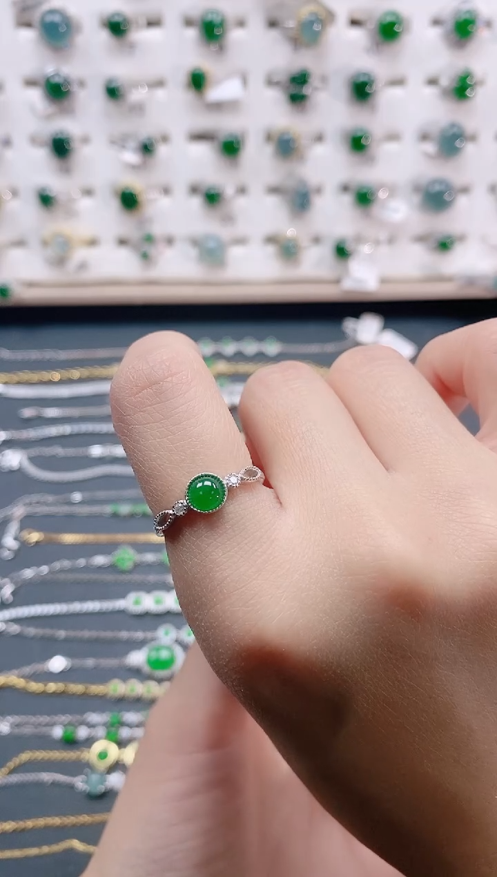 【闪购商品】翡翠戒指银S925镶嵌天然翡翠