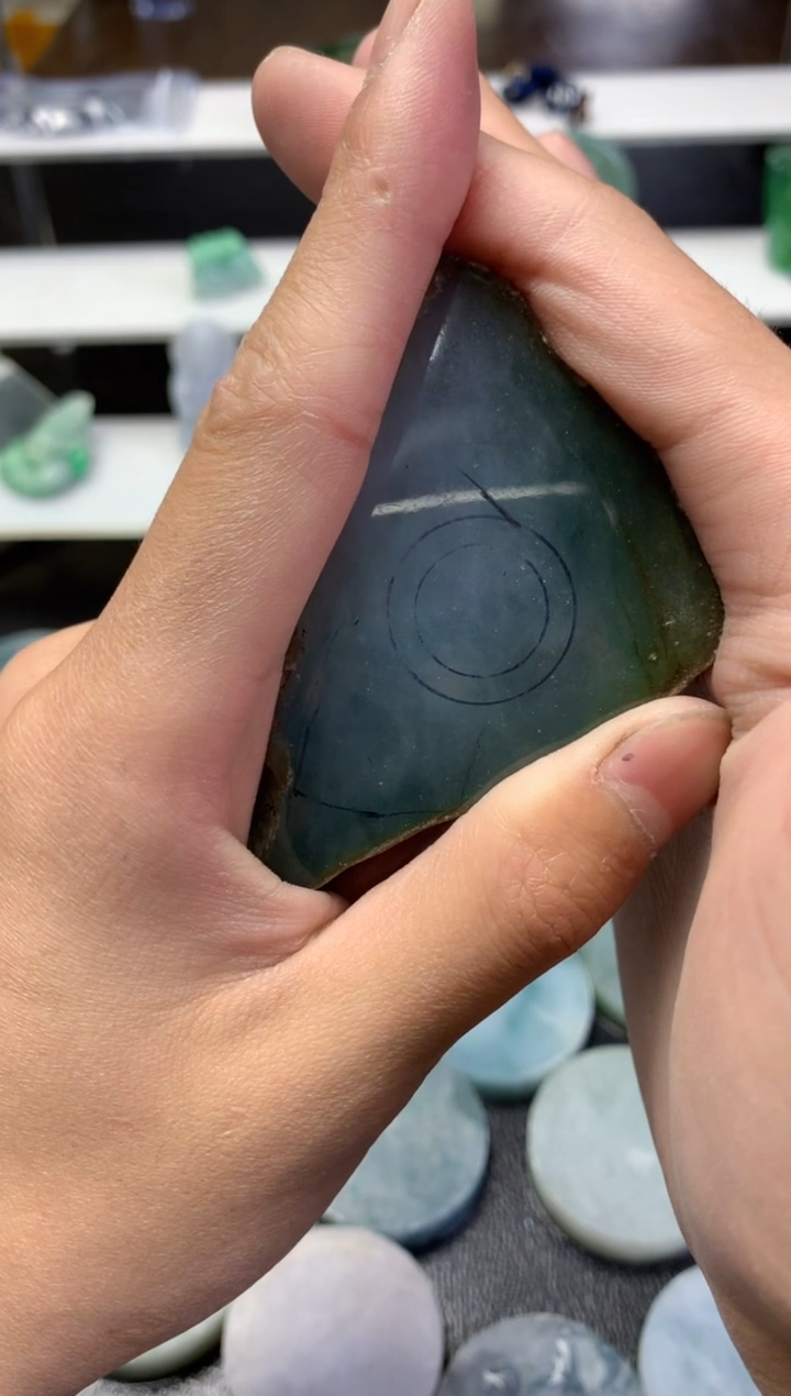 【闪购商品】翡翠把件未镶嵌Z 翡翠片料 A611