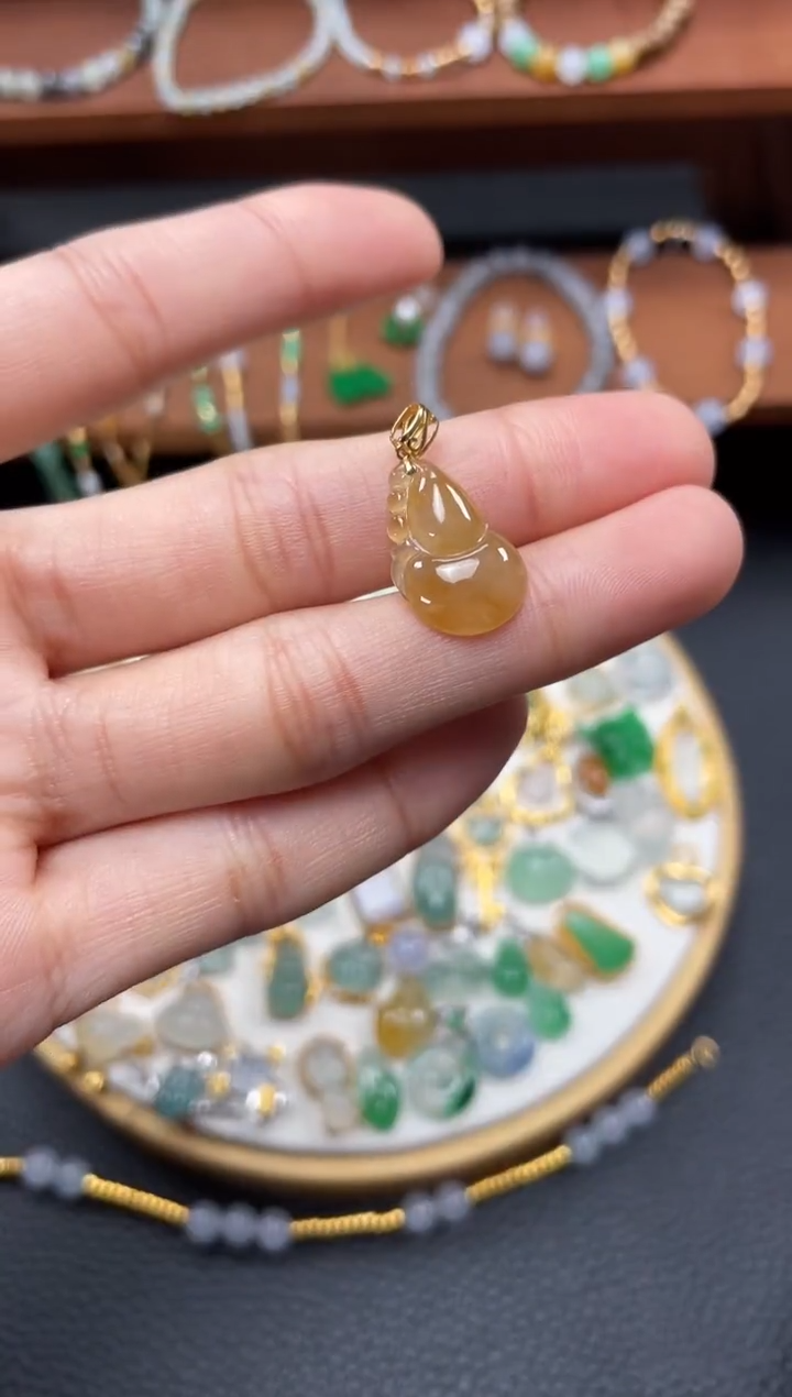 【闪购商品】翡翠吊坠(不含链)18K金镶嵌一个  JK681