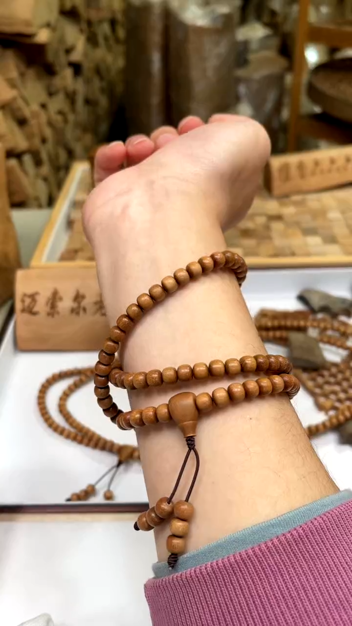 【闪购商品】檀香木其他四剖料5.5x6/108颗