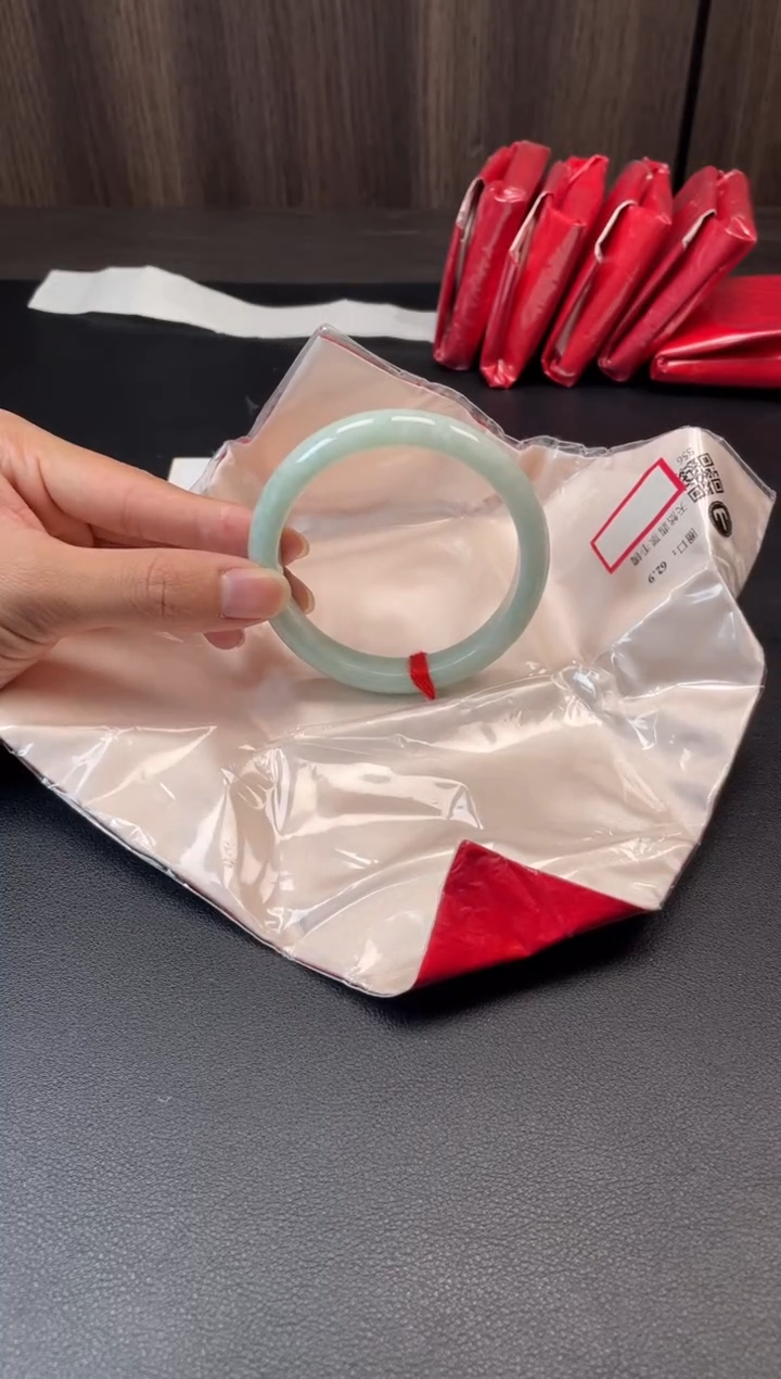 未镶嵌手镯翡翠1985