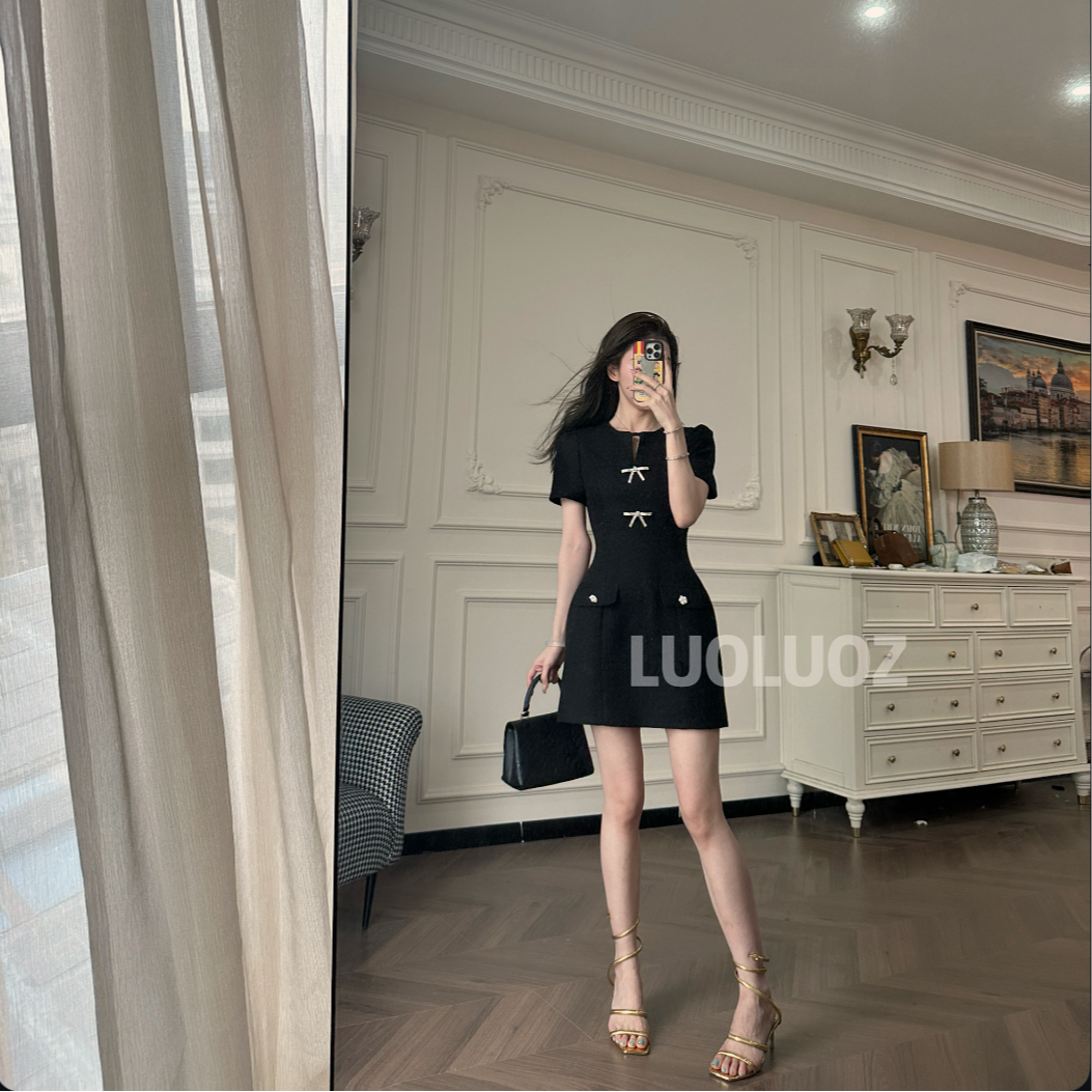 【现货】LUOLUOZ【季风夏梦】法式镂空设计绝美收腰短款连衣裙CC088