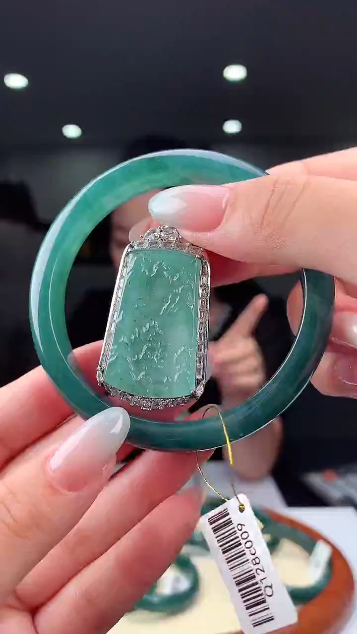 颈饰合金翡翠天然翡翠（拍一发一)