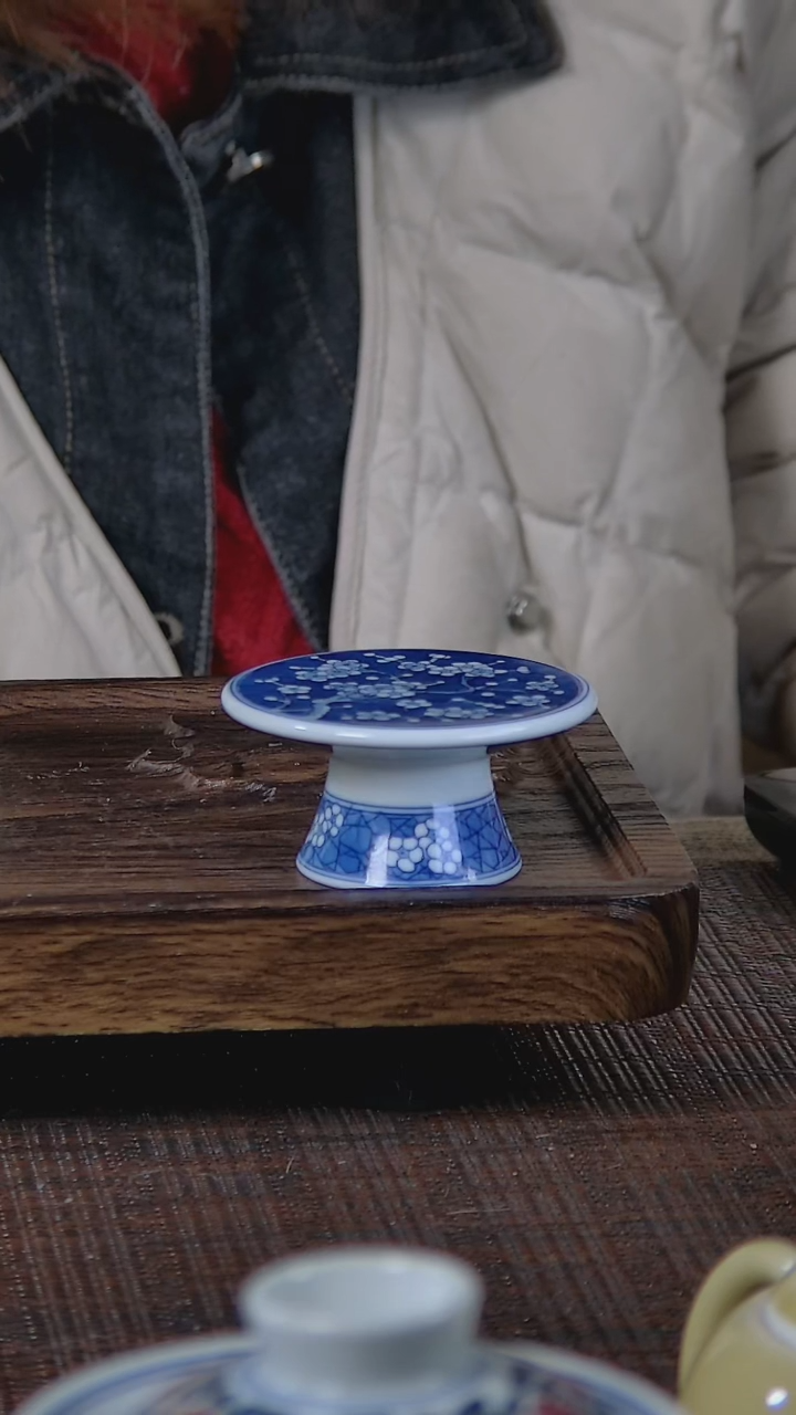 【闪购商品】折葵非器手工手绘冰梅高足盖置