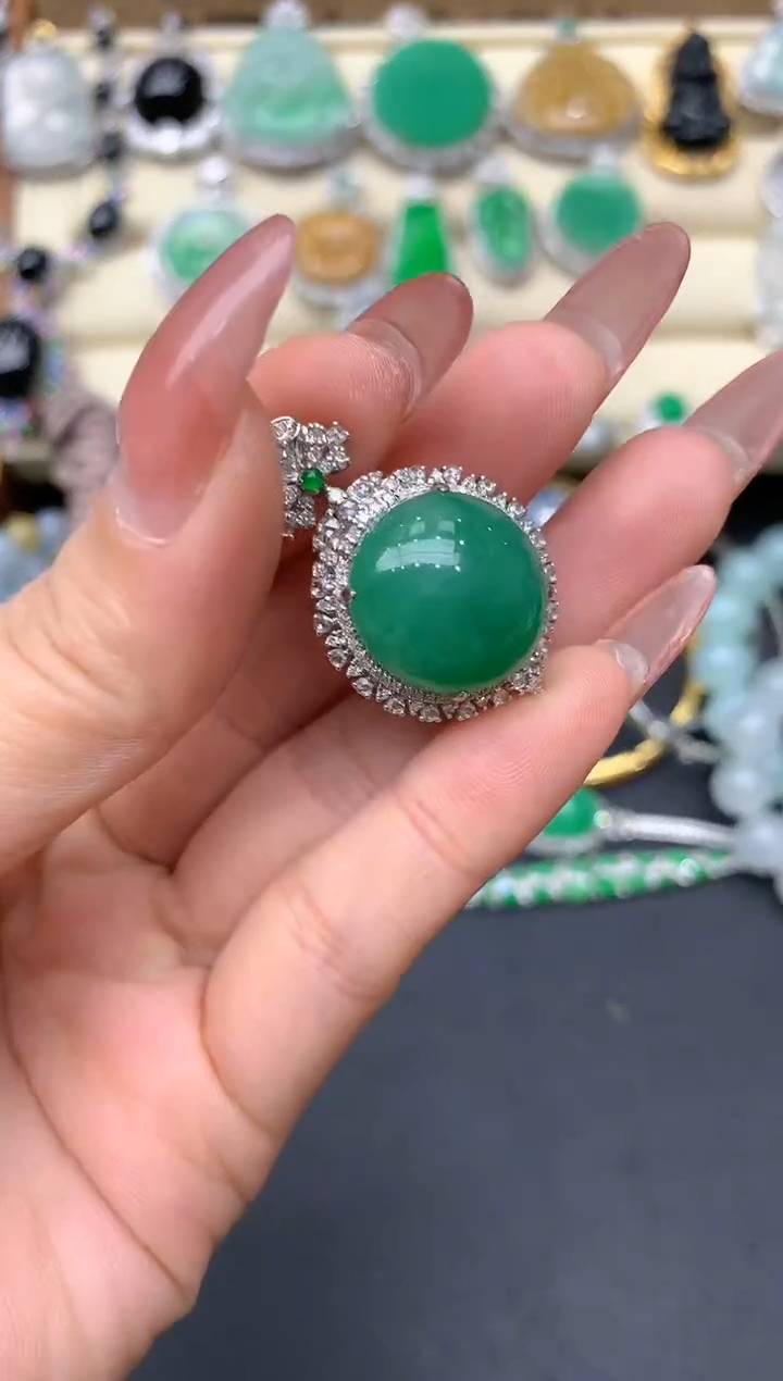 【闪购商品】翡翠颈饰18K金镶嵌390-中国好珍宝