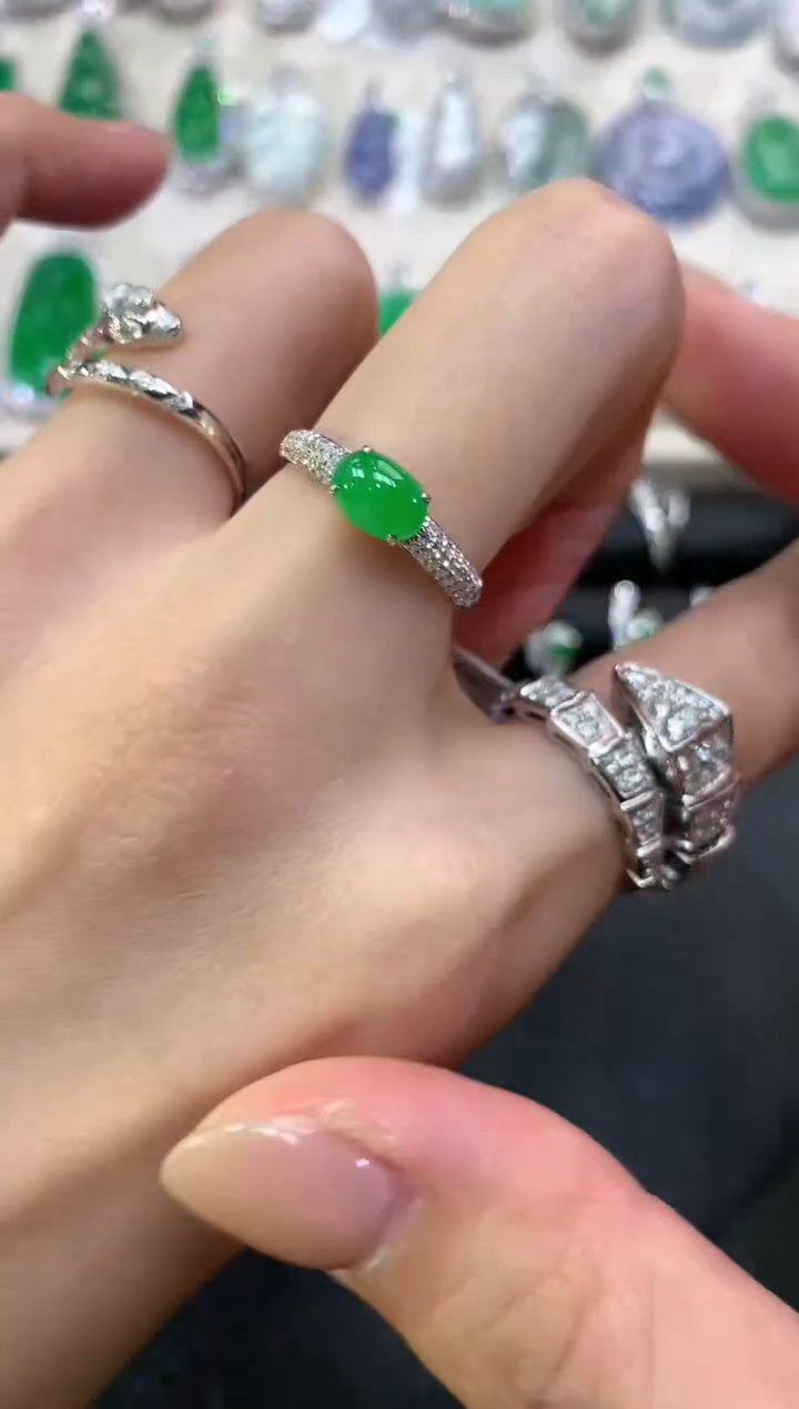 【闪购商品】翡翠戒指18K金镶嵌a71